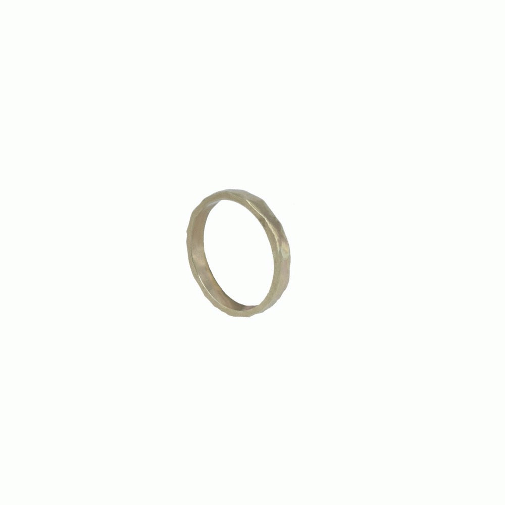 Hammered ring