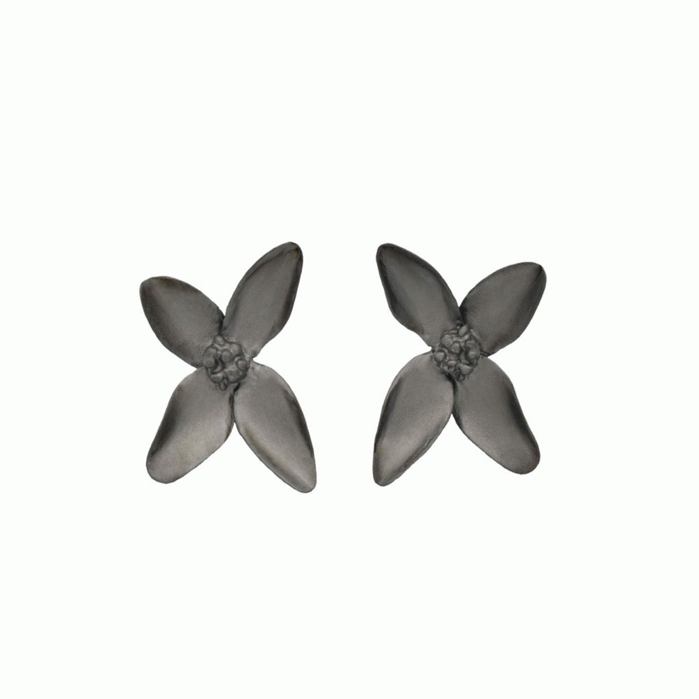 Blossom Earrings black