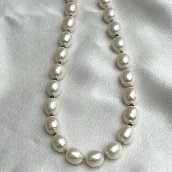 Pearl and tourmaline necklace